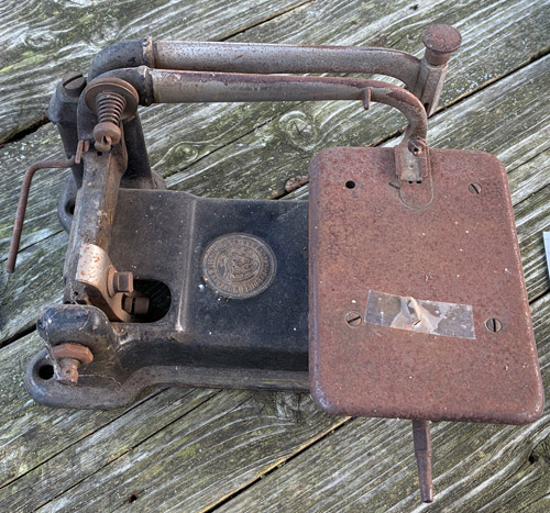 sm498